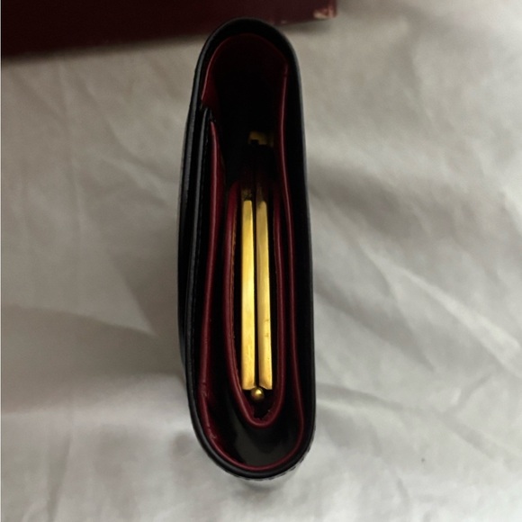Gucci Red and Black Leather Wallet - Picture 7 of 16
